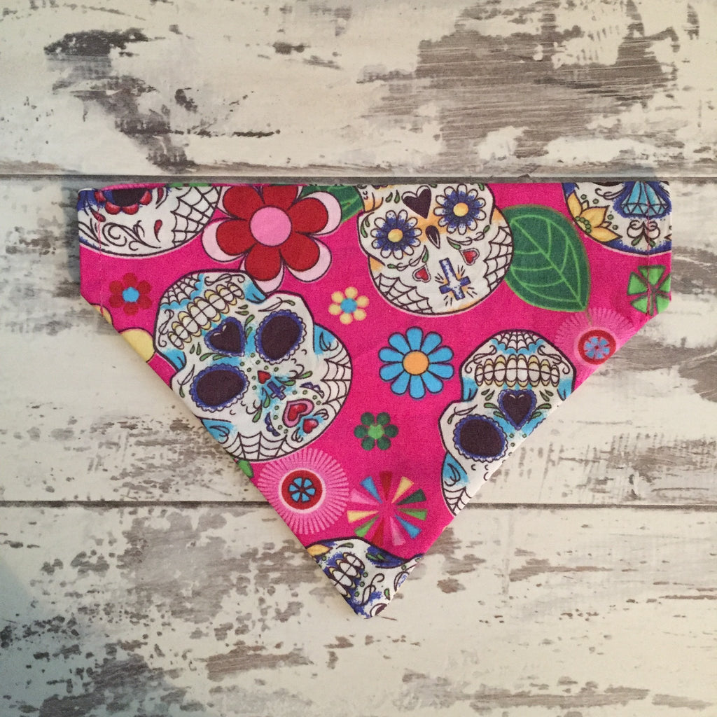 The Black Dog Company Pink Skulls - Bandana