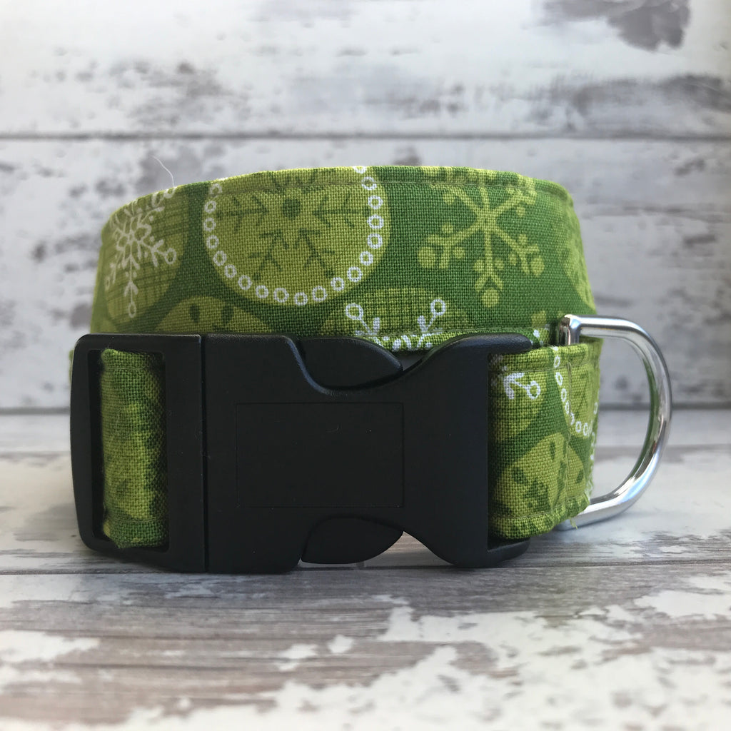 Green Yule Snowflakes - Dog Collar